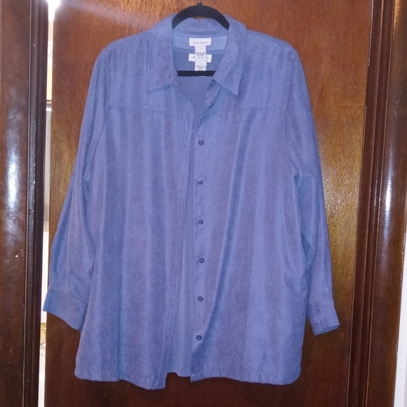 AVENUE Top Set - Picture 3 of 13